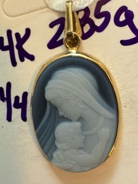 14k Gold-genuine Blue Cameo Pendant vintage signed and stamped gorgeous!